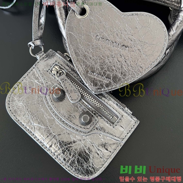 #�߷��þư� Neo cagole �� ��Ƽ�� 261610-105