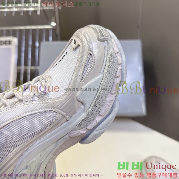  �߷��þư� ����Ŀ�� �������� B6303225-4