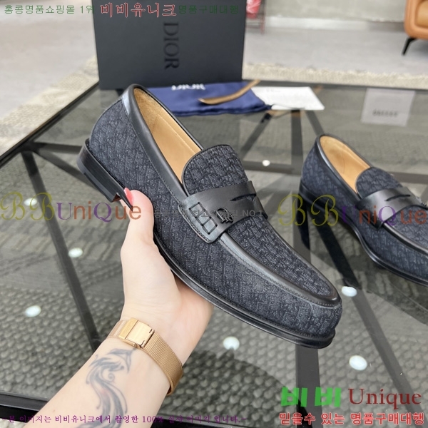 ���� ��� ���� D3R77566
