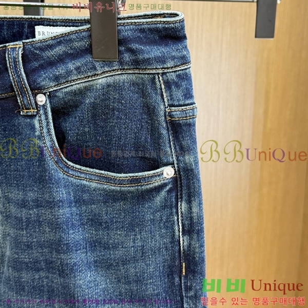 ���� ���ڷ� ��ġ�ڸ� û���� BC247398