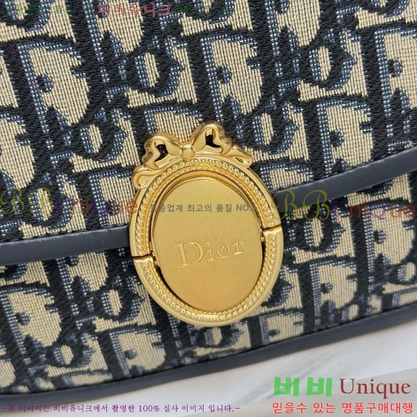 #��* �޴޸��� �÷� �� �̵�� M3922-1001