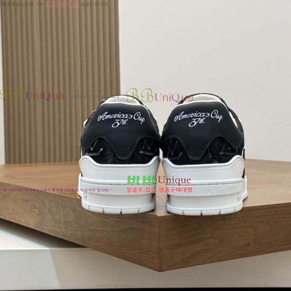 ���� ���̺��� Ʈ���̳� ����Ŀ�� 50LT267146-4