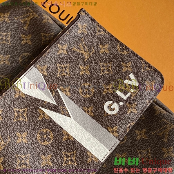 #����*�� Neverfull �׹�Ǯ P01926-101