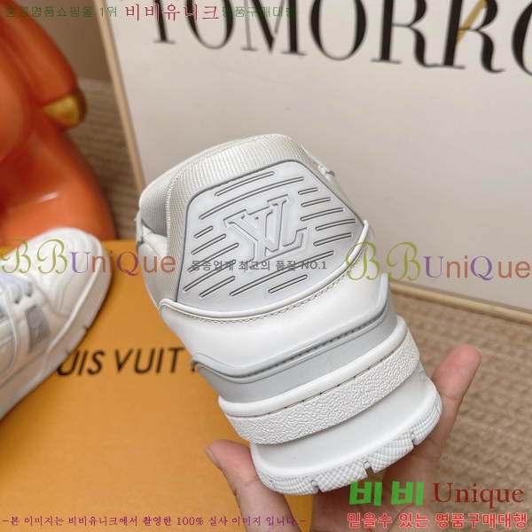 �������� ���̺��� Ʈ���̳� ����Ŀ�� LT2600691-6