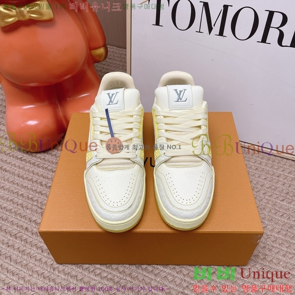 �������� ���̺��� Ʈ���̳� ����Ŀ�� LT2600691-2