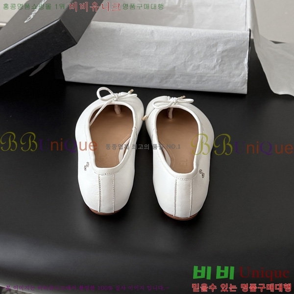 ���� ��* �÷����� M877066